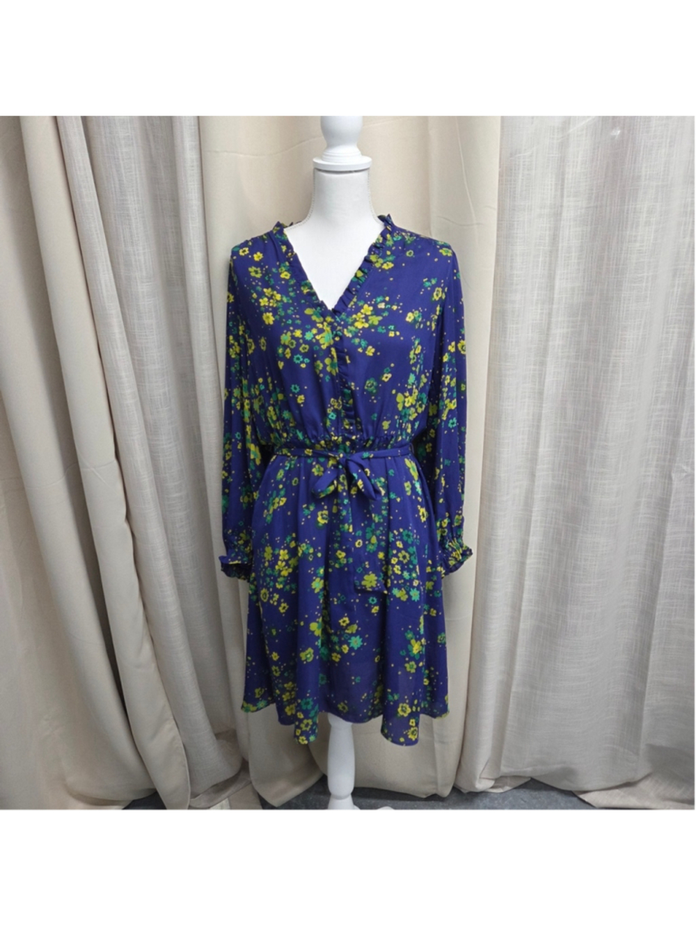 London Style Collection Blue Floral Long Sleeve Dress Size 8 V-Neck Belted